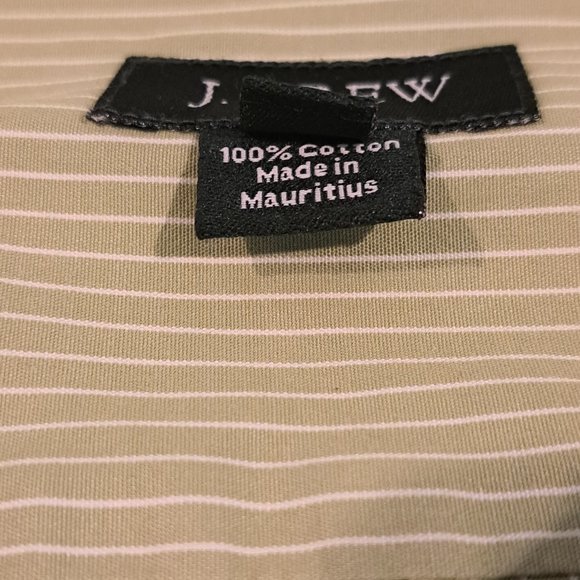 Vintage J. Crew Men's Medium Long Sleeve Button Down Shirt Style 67411 (2005) - Picture 8 of 14